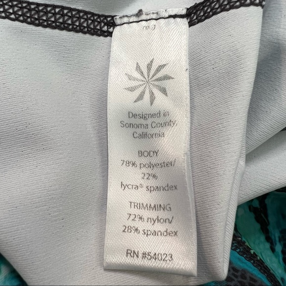 Athleta Napali capri leggings Medium - Picture 12 of 12